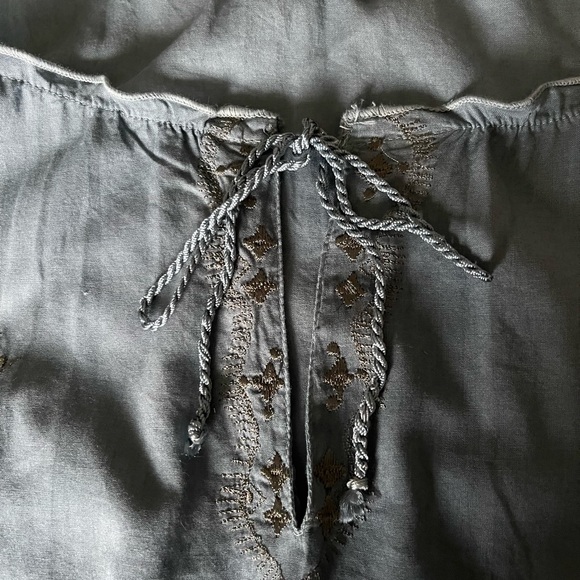 FREE SHIP. Slate blue fading to black top with embroidered accents and ties - Picture 2 of 7